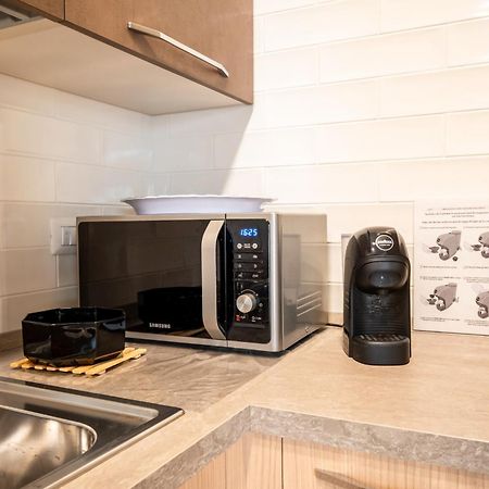 Color House Hotel Наполи Екстериор снимка